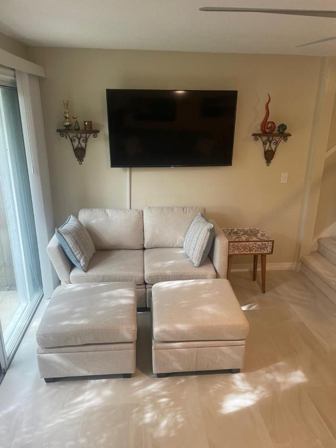Coastal Townhome In Jupiter 1 Mile To Beach! Экстерьер фото
